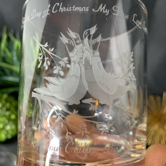 Set of 6 vintage HTF Garrick “12 days of Christmas” etched glasses (days 1-6) - Picture 16 of 16